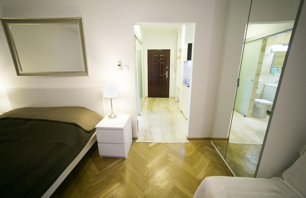 Budapest Downtown Apartments With Balcony & Optional Garage & Restaurant In The Building חדר תמונה