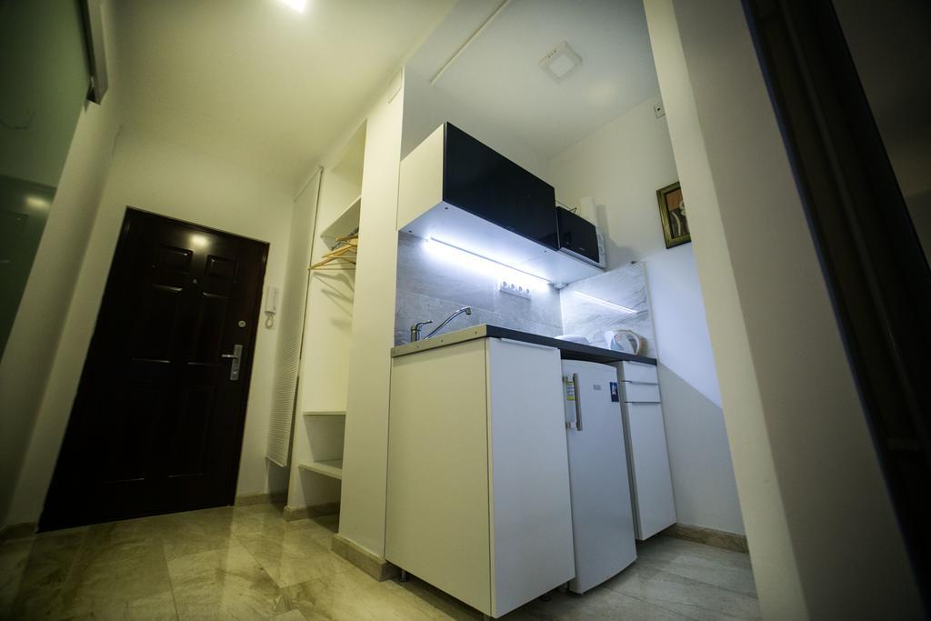 Budapest Downtown Apartments With Balcony & Optional Garage & Restaurant In The Building חדר תמונה