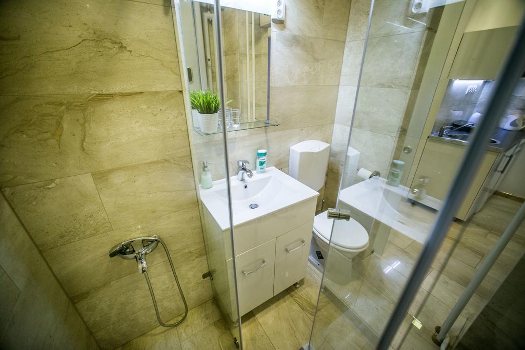 Budapest Downtown Apartments With Balcony & Optional Garage & Restaurant In The Building חדר תמונה