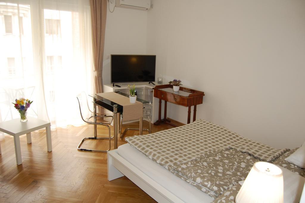 Budapest Downtown Apartments With Balcony & Optional Garage & Restaurant In The Building מראה חיצוני תמונה