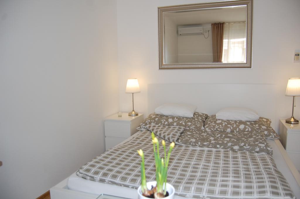 Budapest Downtown Apartments With Balcony & Optional Garage & Restaurant In The Building מראה חיצוני תמונה