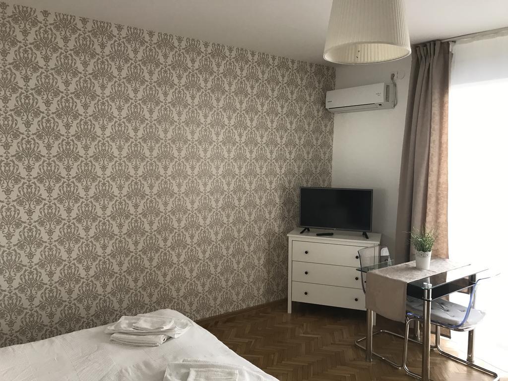 Budapest Downtown Apartments With Balcony & Optional Garage & Restaurant In The Building מראה חיצוני תמונה